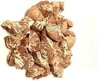 সুপাড়ি (টুকরো করা)